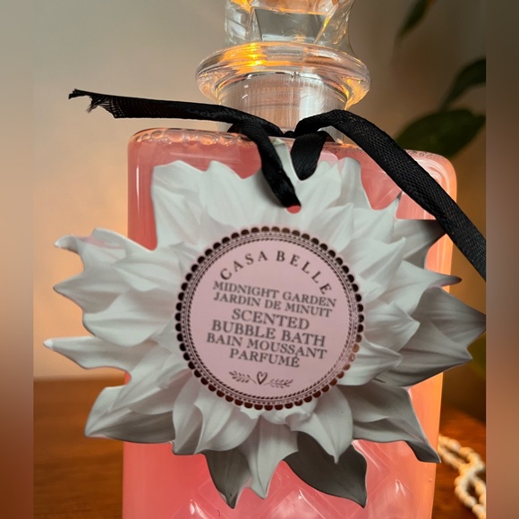 Casa Belle Midnight Garden Scented Bubble Bath - Picture 2 of 6